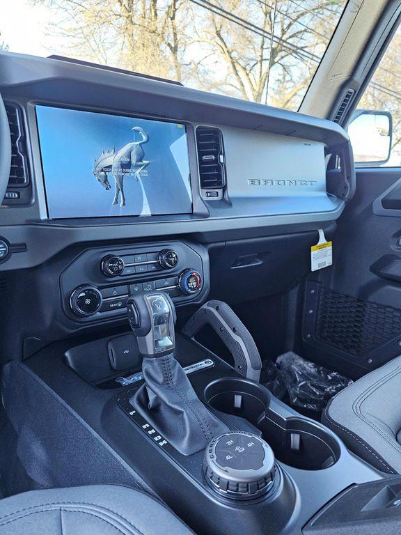 new 2024 Ford Bronco car, priced at $42,095