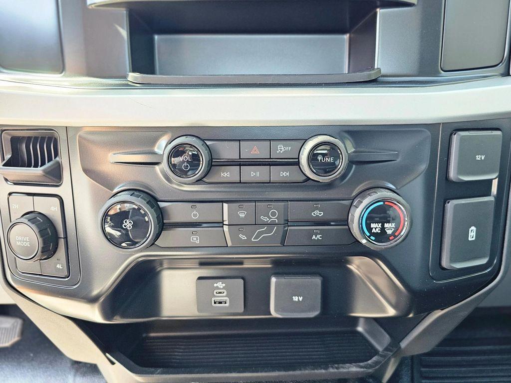 new 2025 Ford F-350 car, priced at $51,295