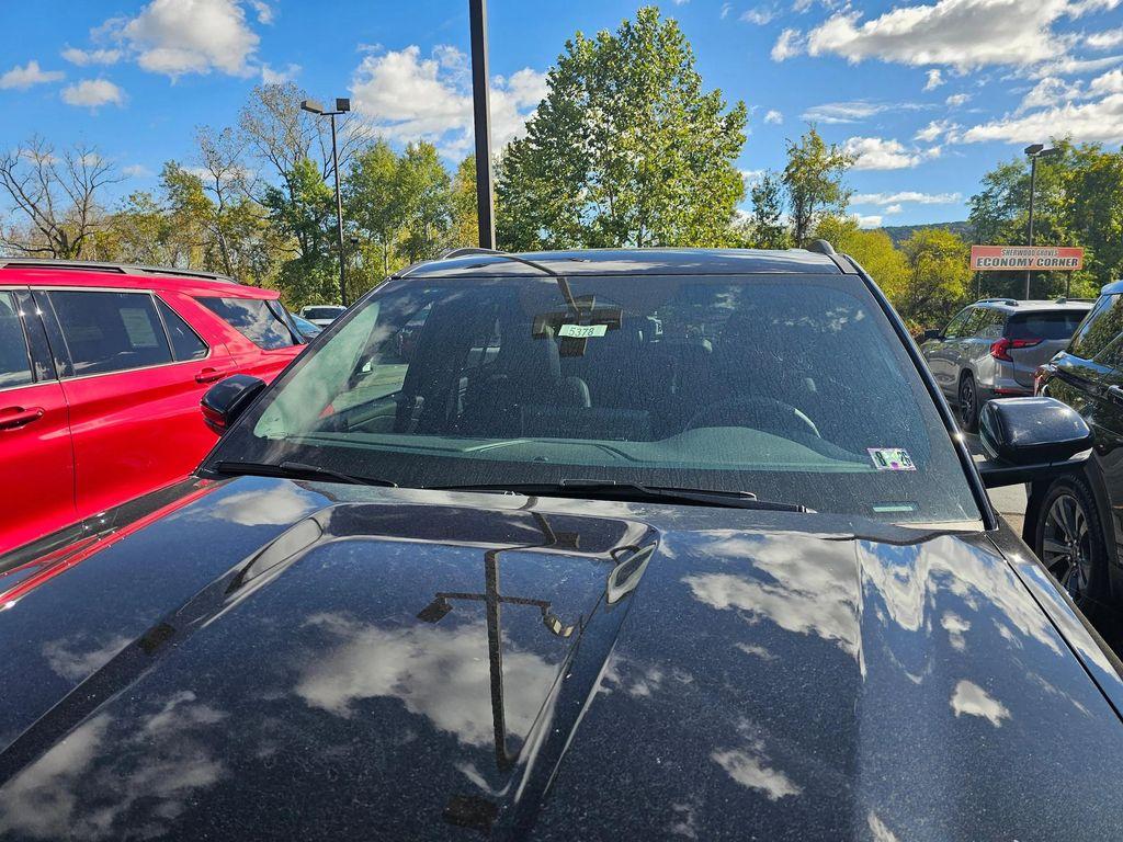 new 2025 Ford Explorer car, priced at $48,495