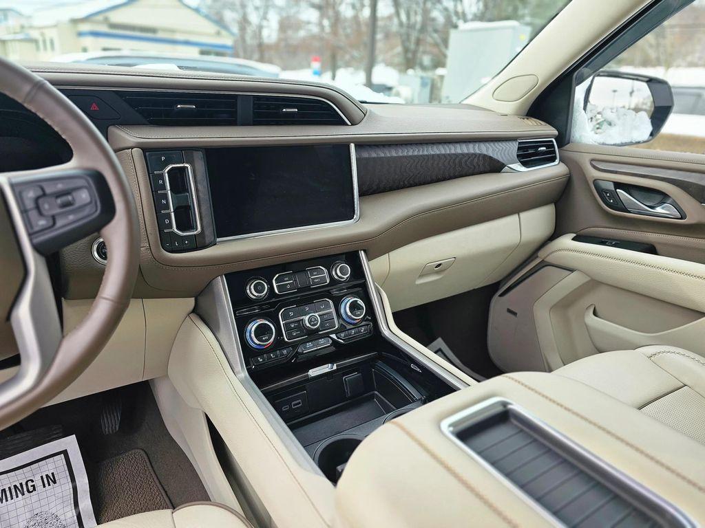 used 2023 GMC Yukon XL car, priced at $68,990