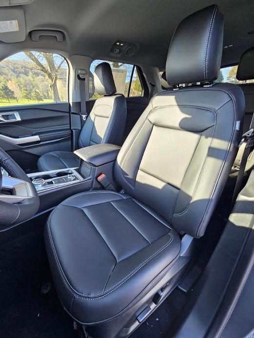new 2024 Ford Explorer car, priced at $45,780