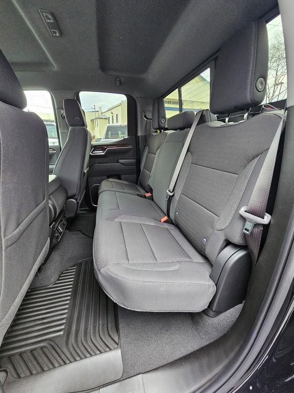 new 2025 GMC Sierra 1500 car, priced at $55,640