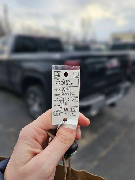 new 2025 GMC Sierra 1500 car, priced at $55,640