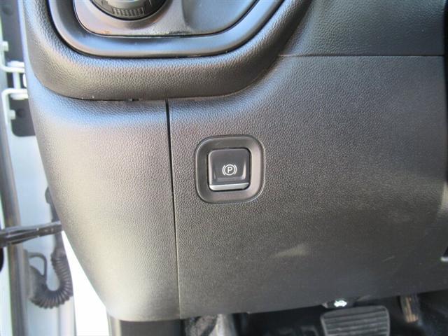 used 2021 Chevrolet Silverado 2500 car, priced at $32,995