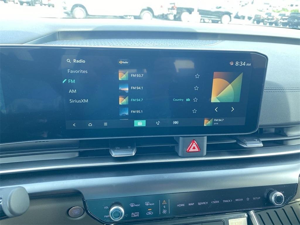 new 2025 Kia Carnival car, priced at $38,030
