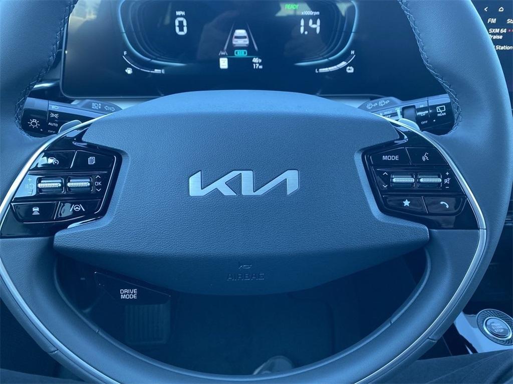 new 2025 Kia Niro car, priced at $31,390