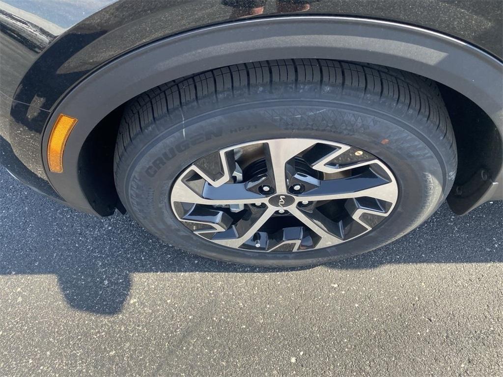 new 2025 Kia Sportage car, priced at $30,755