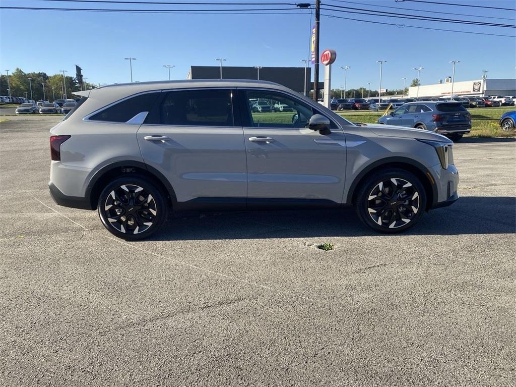 new 2025 Kia Sorento car, priced at $41,270