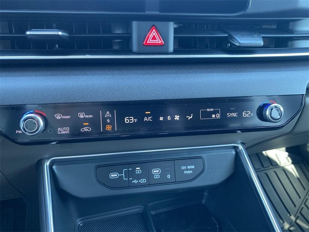 new 2026 Kia Carnival car