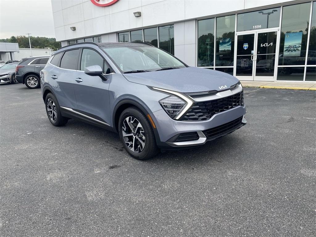 new 2025 Kia Sportage car, priced at $30,840