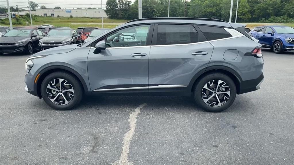 new 2025 Kia Sportage car, priced at $30,840