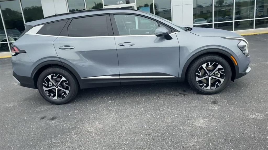 new 2025 Kia Sportage car, priced at $30,840