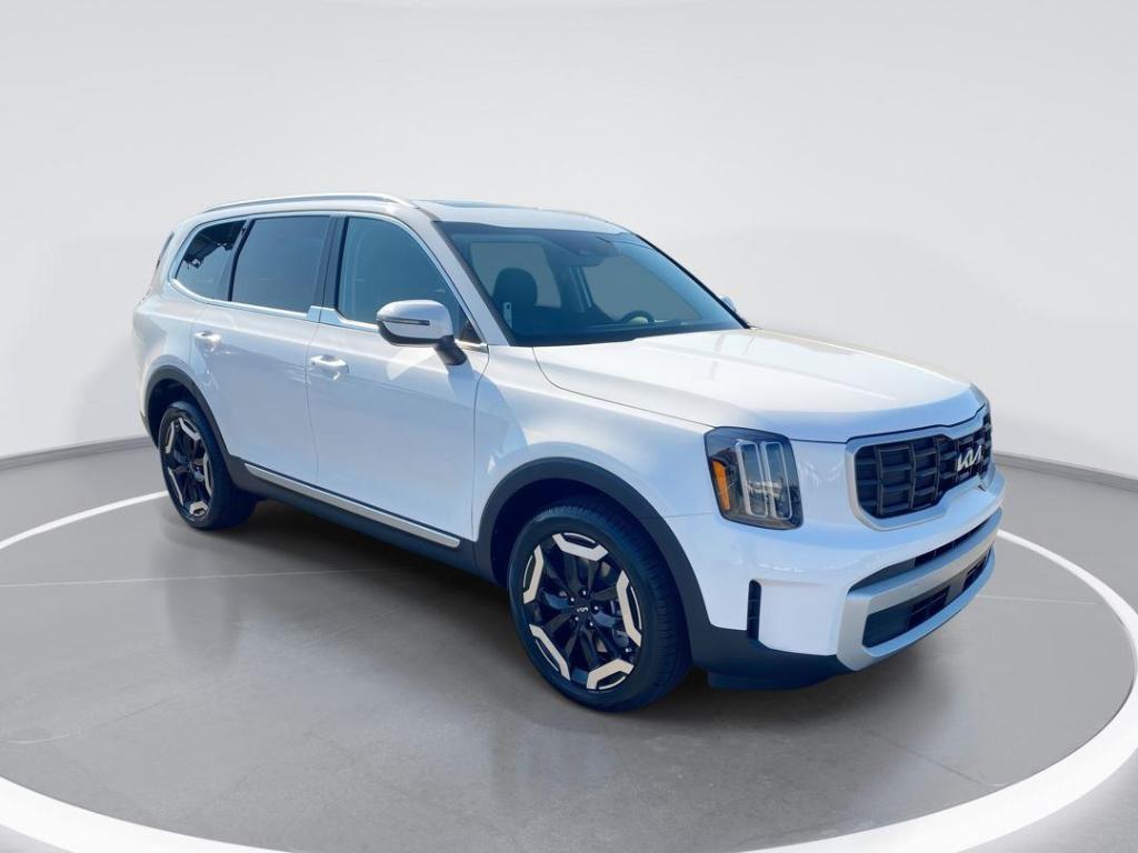 new 2025 Kia Telluride car, priced at $44,055
