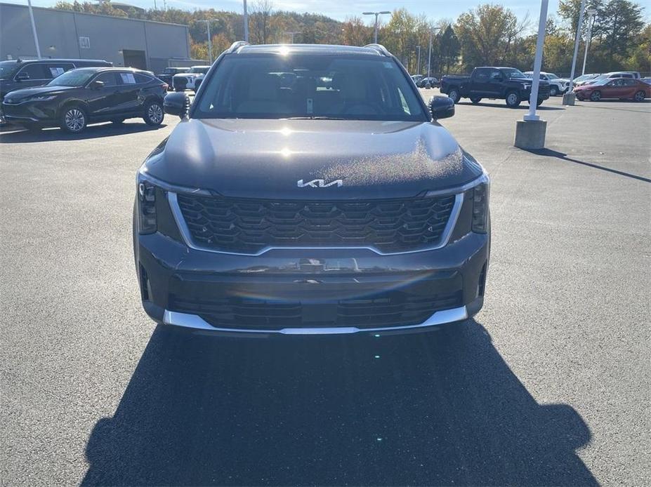 new 2025 Kia Sorento car, priced at $38,490