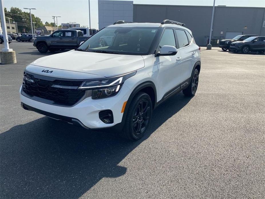 new 2025 Kia Seltos car, priced at $31,805