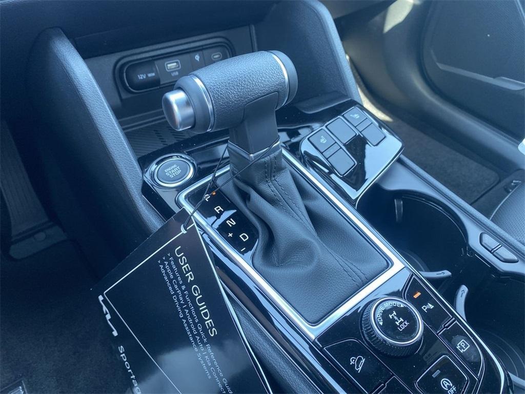 new 2025 Kia Sportage car, priced at $34,595