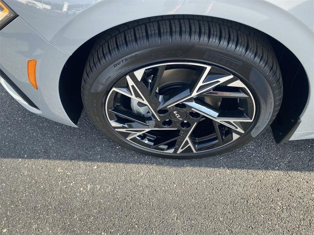 new 2025 Kia K5 car, priced at $34,470