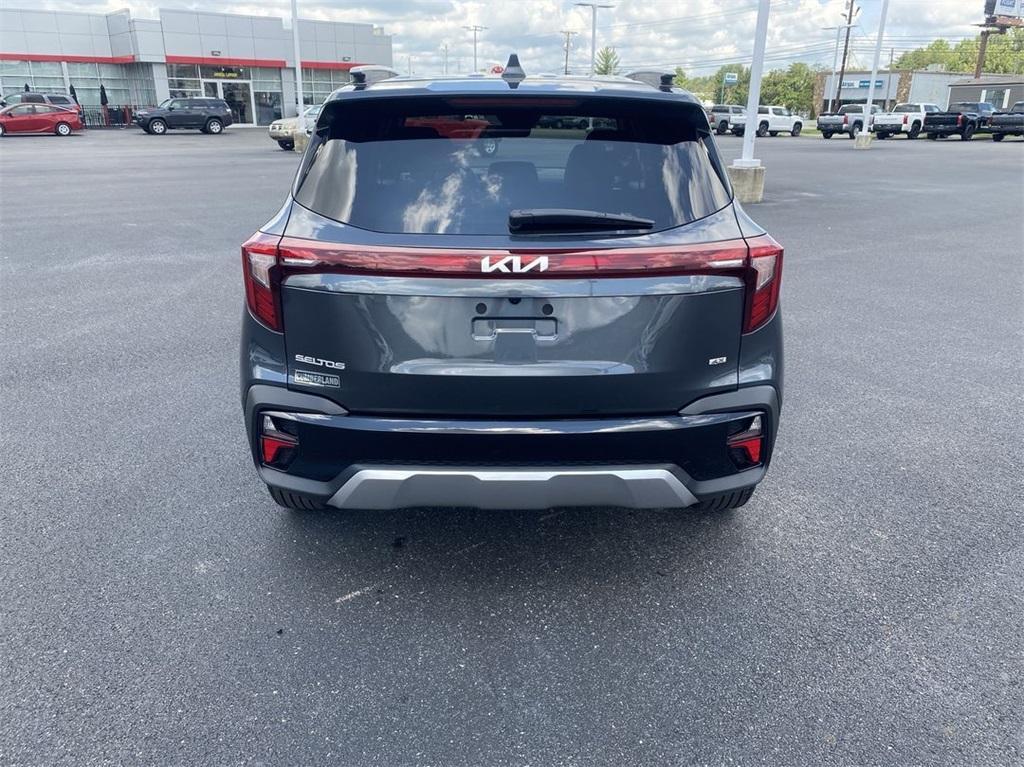 new 2025 Kia Seltos car, priced at $27,405