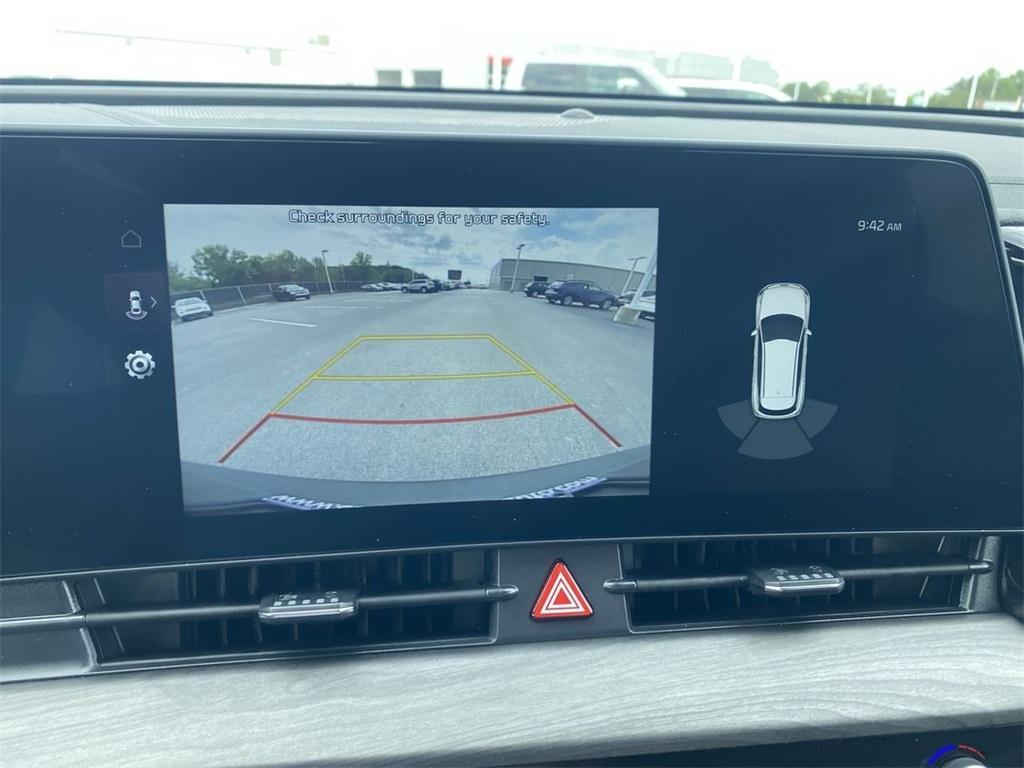 new 2025 Kia Sportage car, priced at $36,680