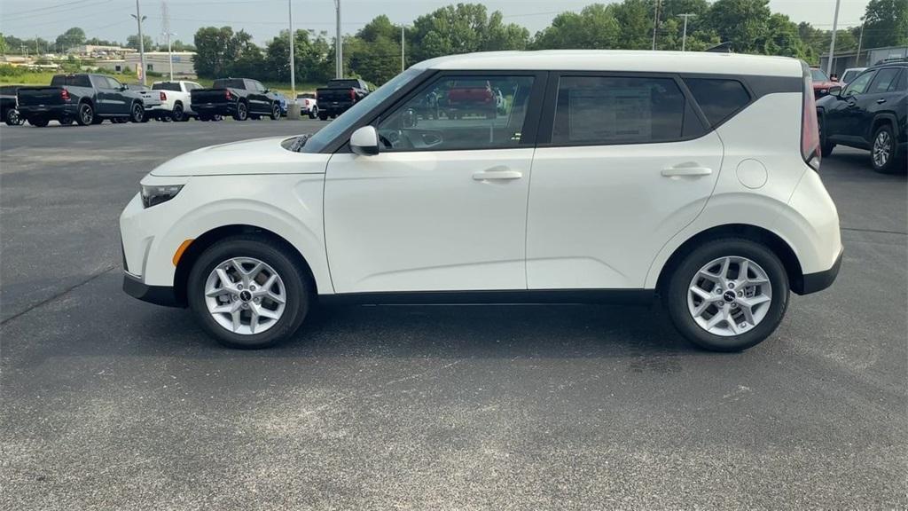 new 2025 Kia Soul car, priced at $22,660