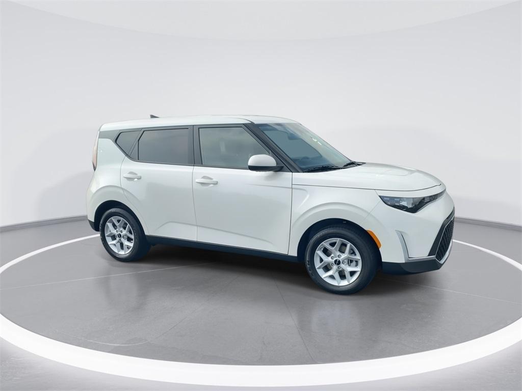 new 2025 Kia Soul car, priced at $22,960