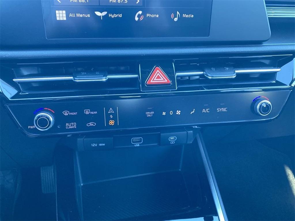 new 2025 Kia Niro car, priced at $27,945