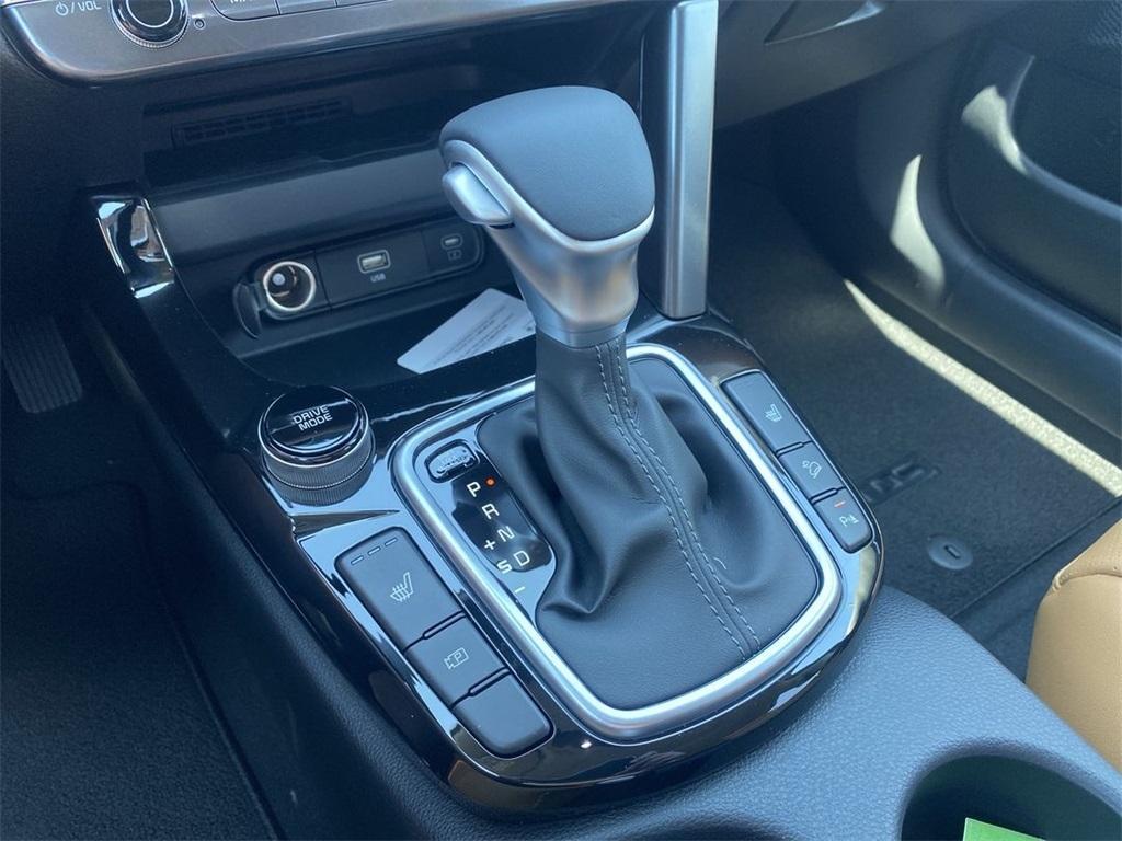 new 2025 Kia Seltos car, priced at $26,825