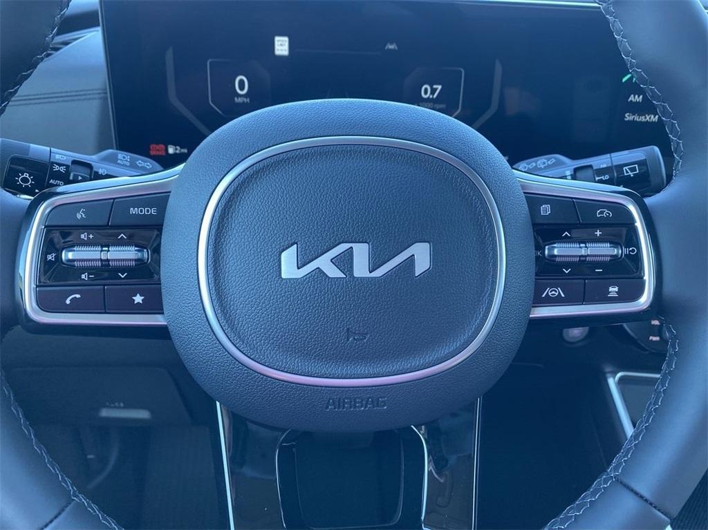 new 2025 Kia Carnival car, priced at $52,450