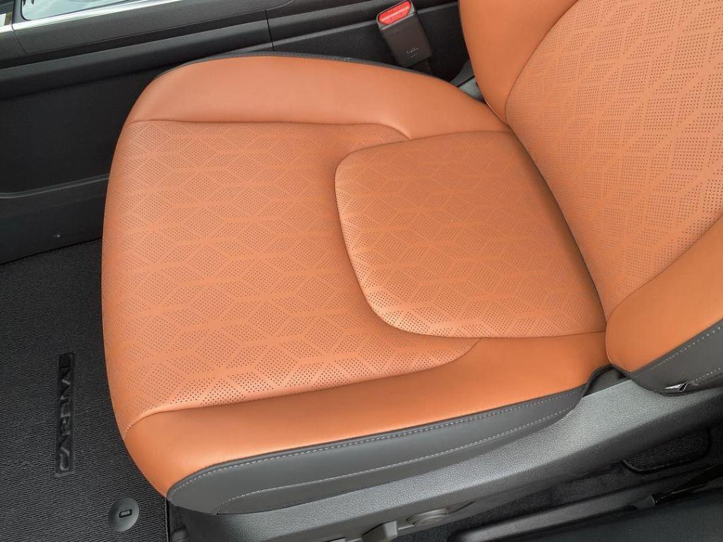 new 2026 Kia Carnival Hybrid car, priced at $45,358