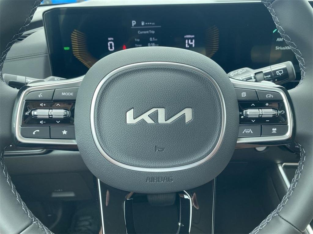 new 2026 Kia Carnival Hybrid car, priced at $45,358