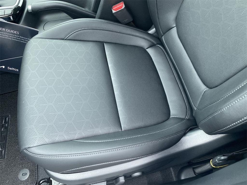 new 2025 Kia Seltos car, priced at $29,615