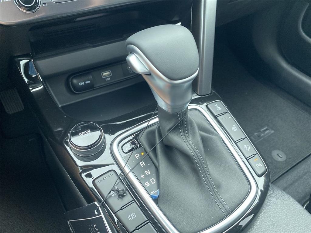 new 2025 Kia Seltos car, priced at $29,615