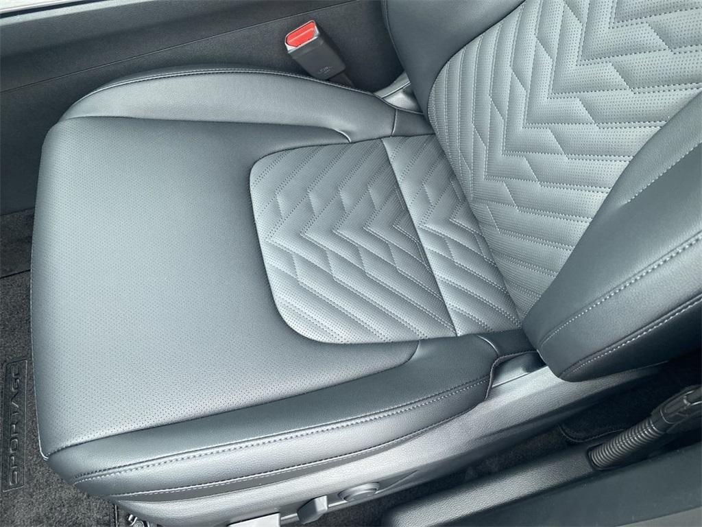 new 2026 Kia Sportage Hybrid car