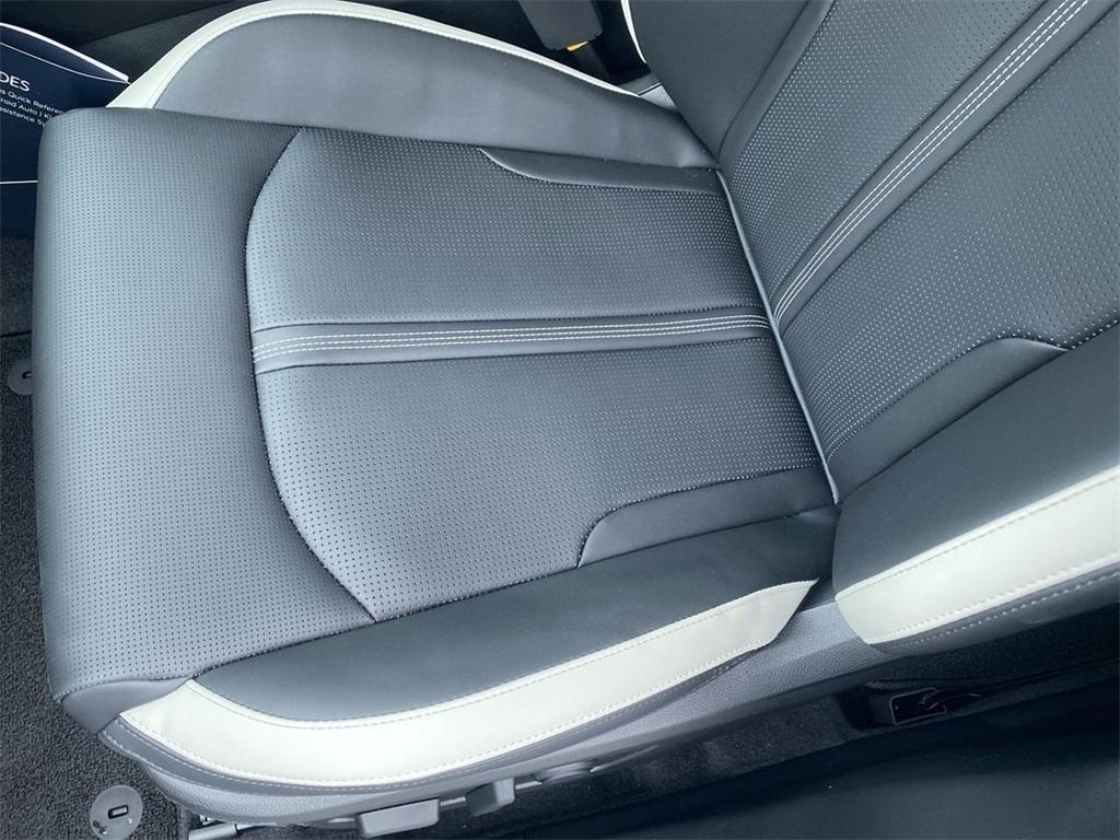 new 2025 Kia K5 car, priced at $32,995