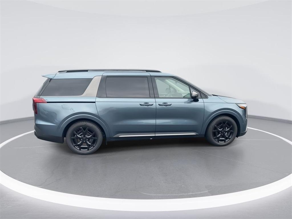 new 2025 Kia Carnival car, priced at $52,250