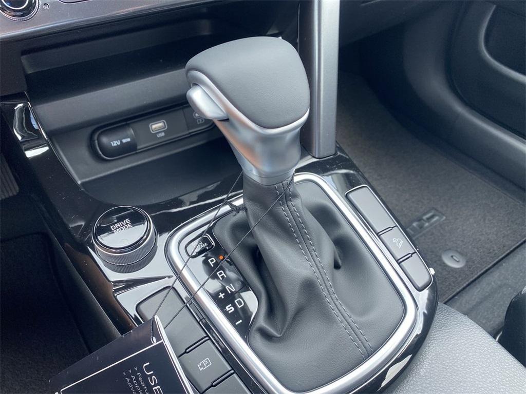 new 2025 Kia Seltos car, priced at $26,540
