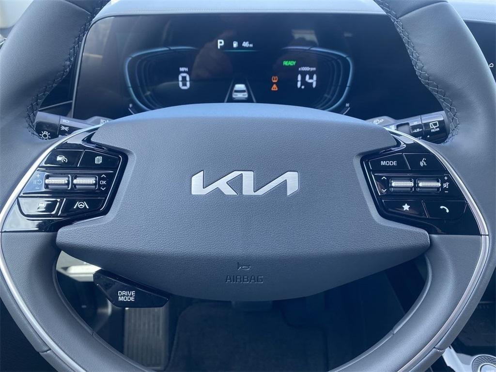 new 2025 Kia Niro car, priced at $30,590