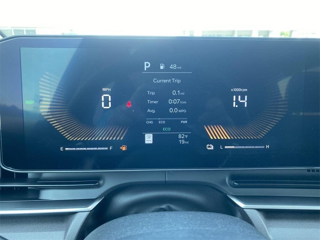 new 2025 Kia Carnival Hybrid car, priced at $44,749