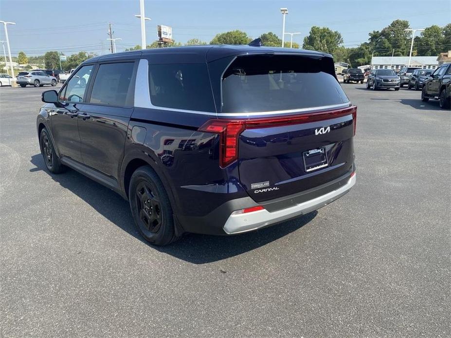 new 2025 Kia Carnival car, priced at $40,545