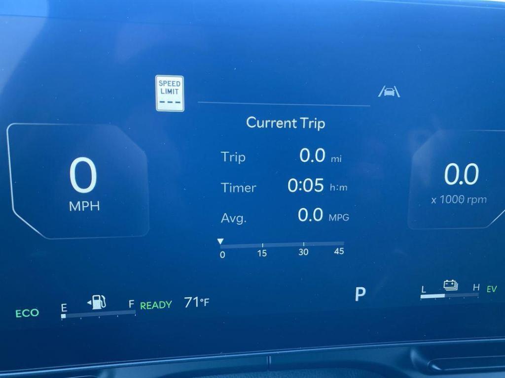 new 2026 Kia Carnival Hybrid car