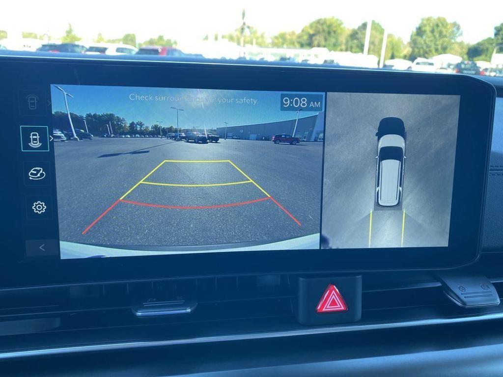 new 2026 Kia Carnival Hybrid car