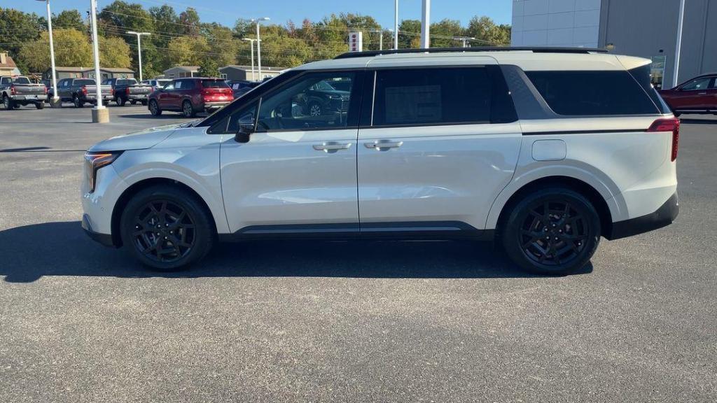 new 2026 Kia Carnival Hybrid car