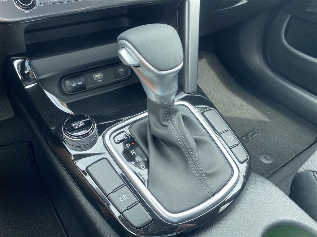 new 2025 Kia Seltos car, priced at $25,645