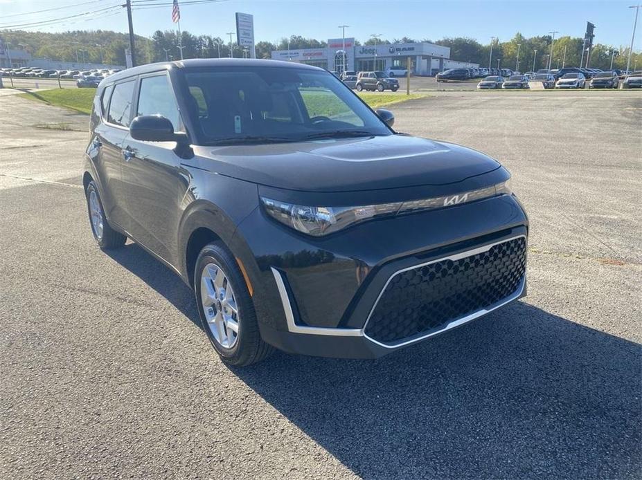 new 2025 Kia Soul car, priced at $23,935