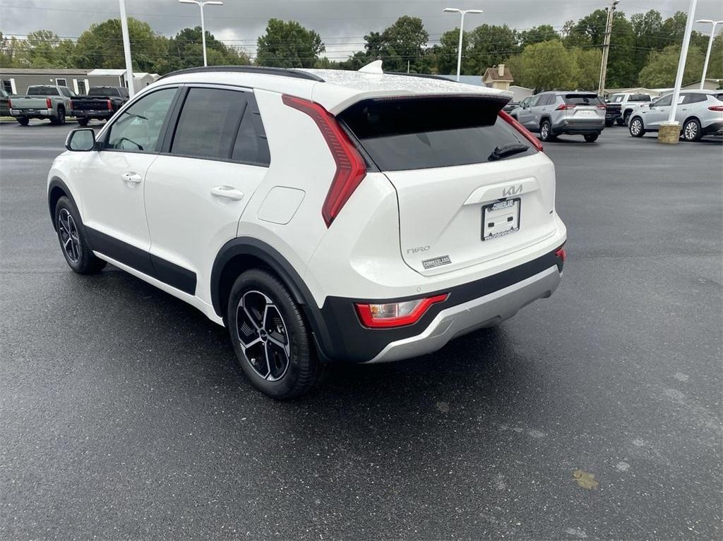 new 2025 Kia Niro car, priced at $31,555