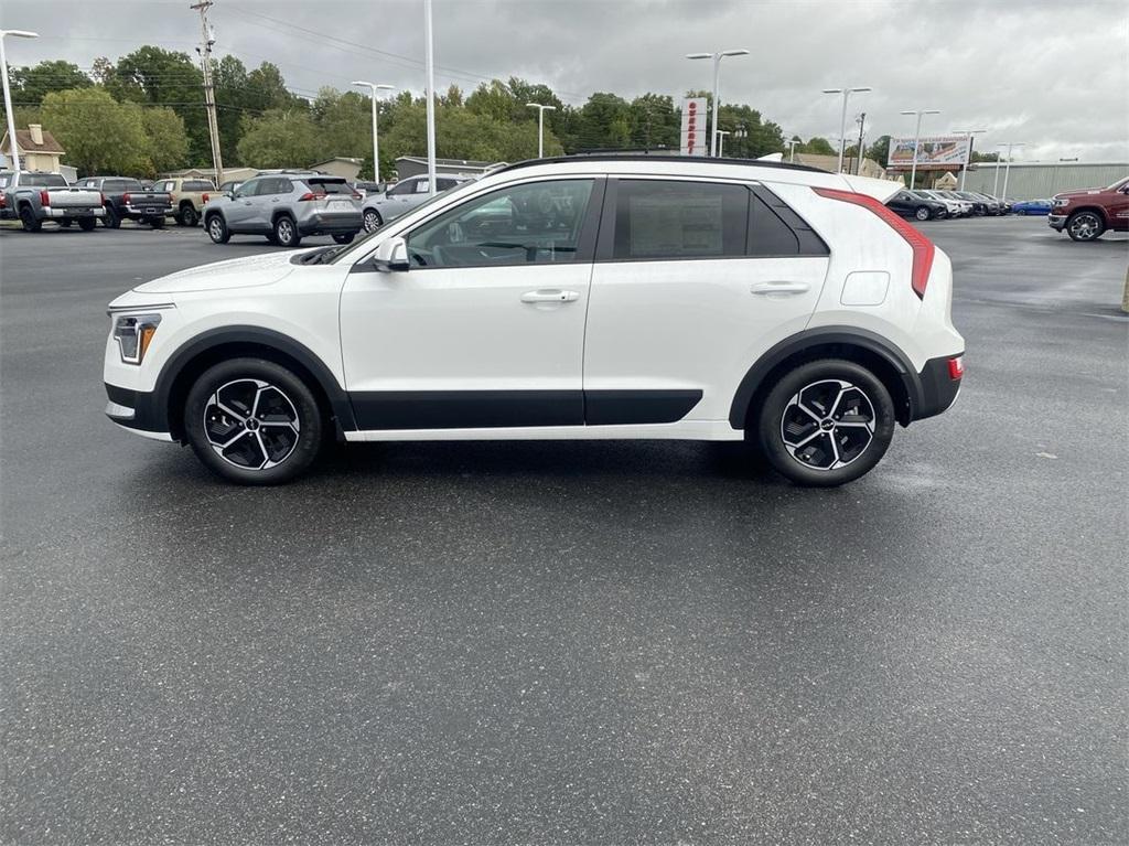 new 2025 Kia Niro car, priced at $31,555