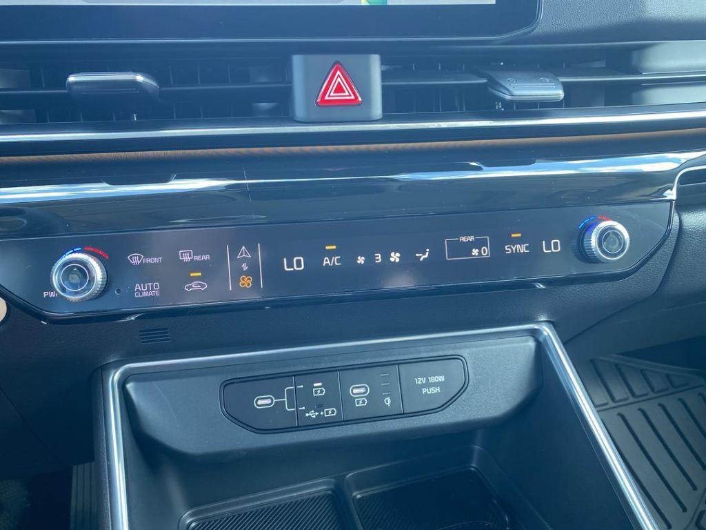 new 2026 Kia Carnival car