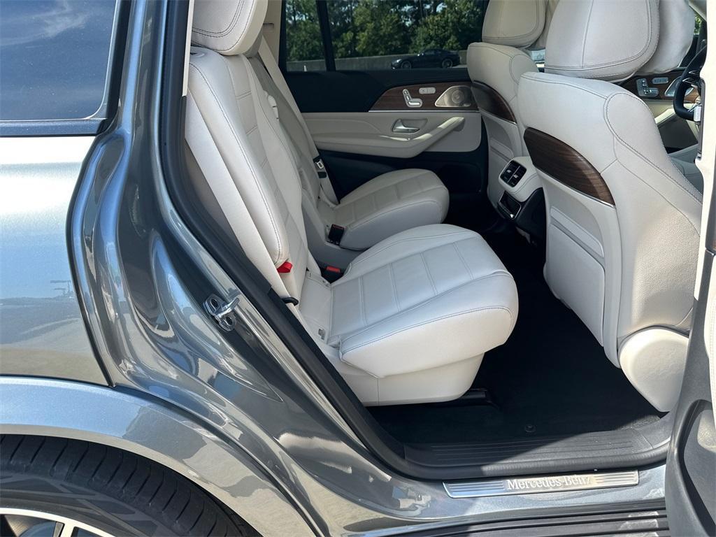 new 2026 Mercedes-Benz GLS 580 car, priced at $121,065