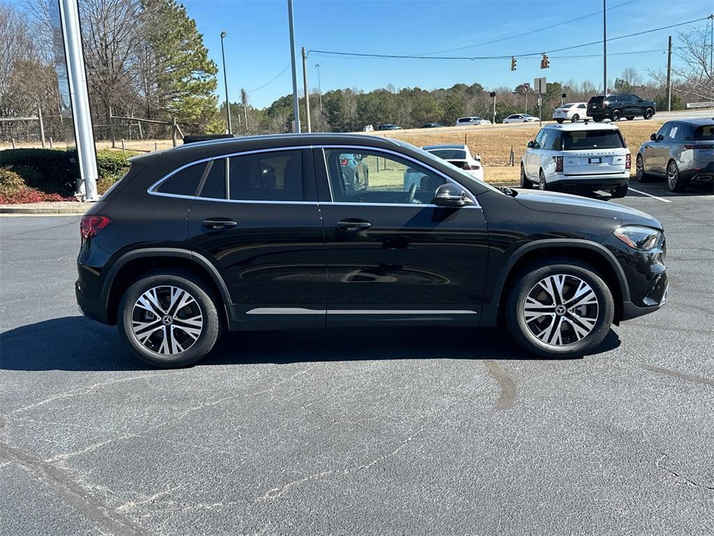 new 2025 Mercedes-Benz GLA 250 car, priced at $42,250