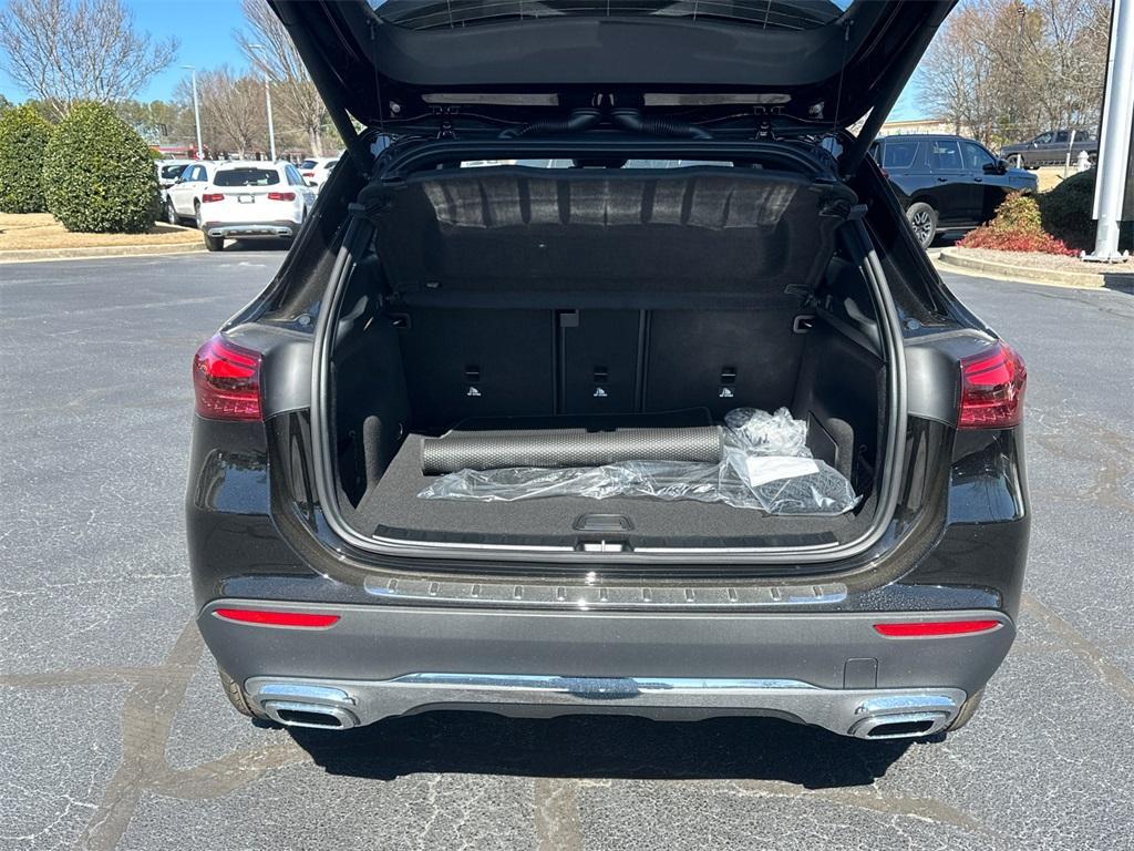 new 2025 Mercedes-Benz GLA 250 car, priced at $42,250